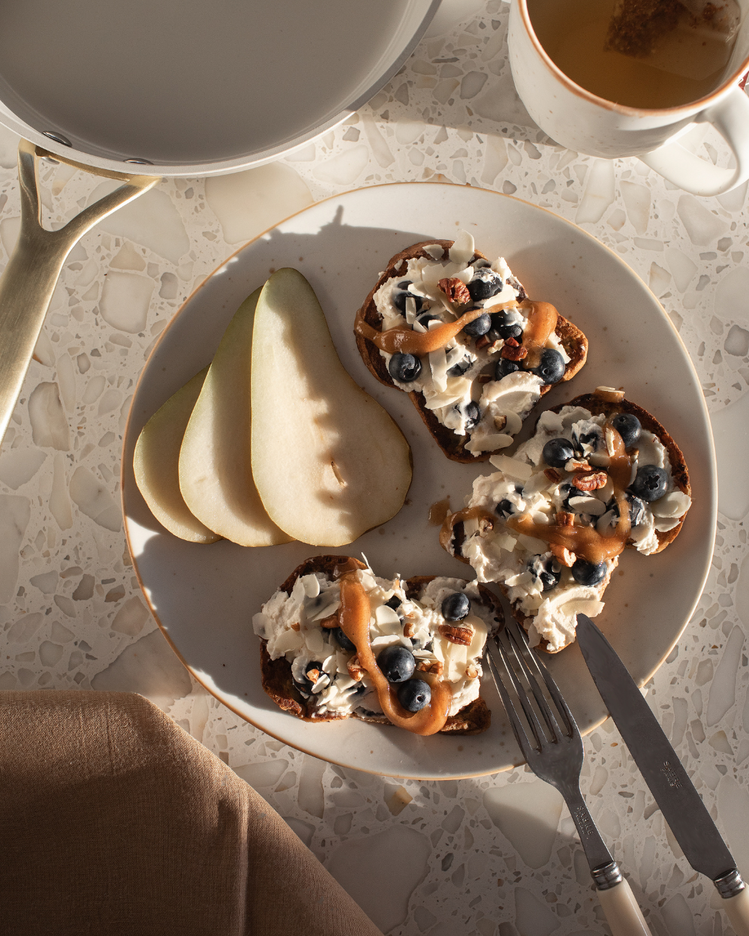 Vaneljan mustikka-Mascarpone French Toastit