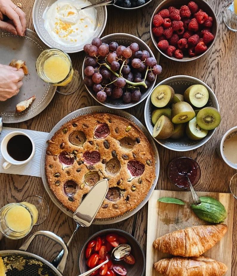 VIIKUNAKAKKU RIPAUKSELLA APPELSIINIA
