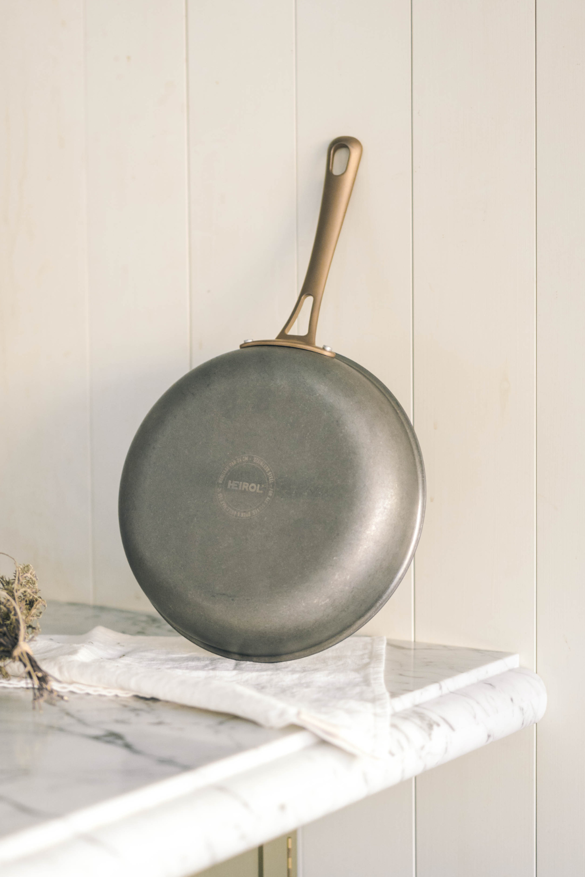 FRYING PAN 28 cm Heritage Pro