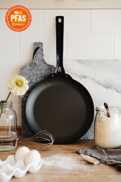 LETTUPANNU 28 cm Blacksteel Pro